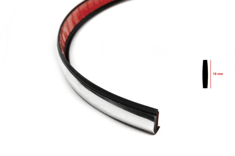 Купить Черный молдинг с хром полоской на метраж sal122 (1 метр, 19 мм)