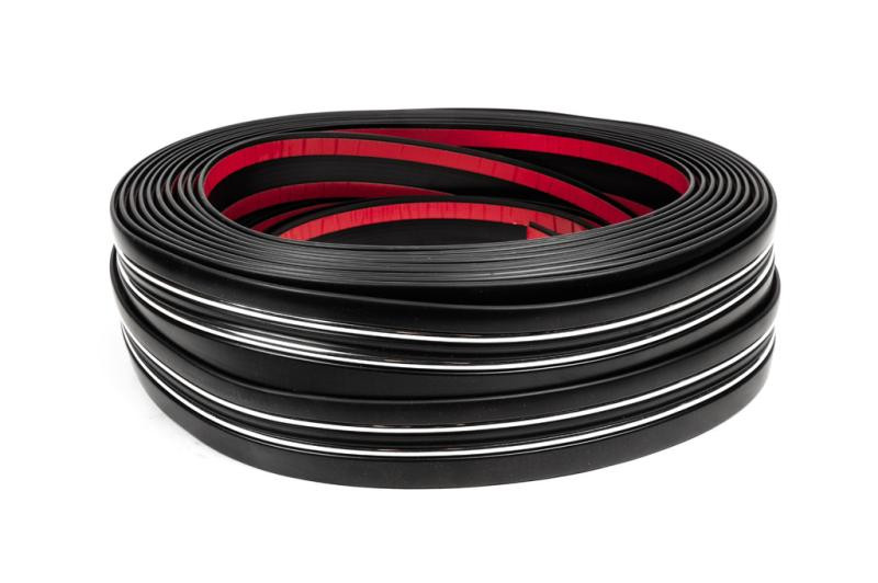 Купить Черный молдинг с хром полоской на метраж sal97 (1 метр, 54 мм)