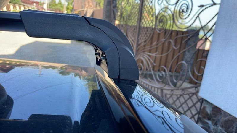 Купить Поперечный багажник на встроенные рейлинги Strong (2 шт) Серый для Toyota Rav 4 2019- гг