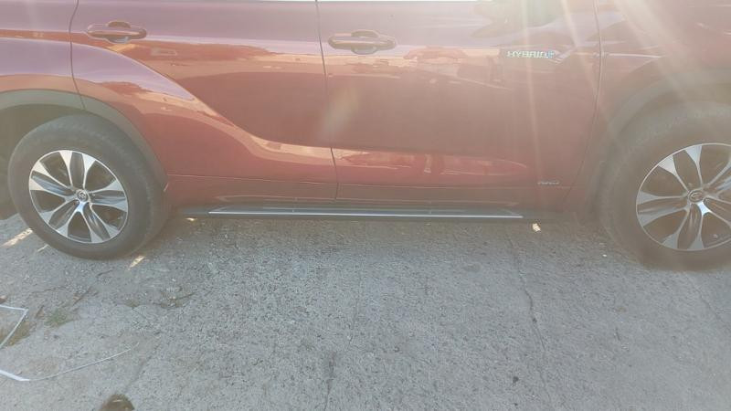 Купить Боковые подножки OEM (2 шт., алюминий) для Toyota Highlander 2019- гг