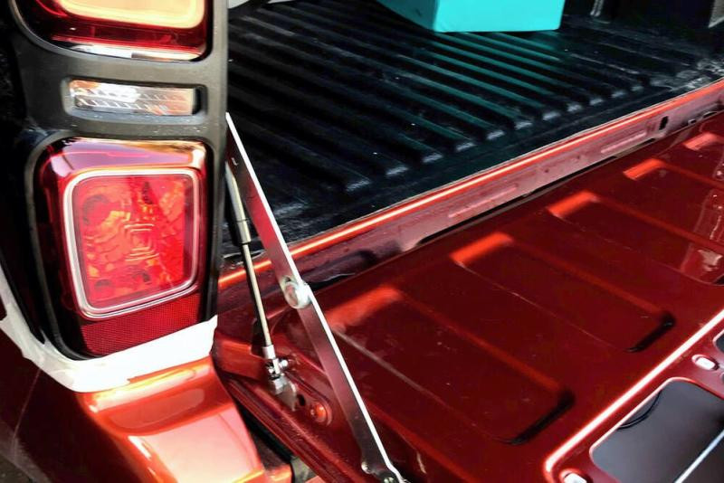 Купить Амортизаторы задней крышки для Isuzu D-Max 2019- гг