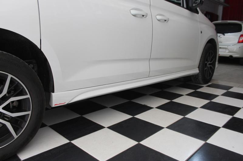 Купити Бокові пороги Meliset (під фарбування) Довга база для Volkswagen Caddy 2020- рр