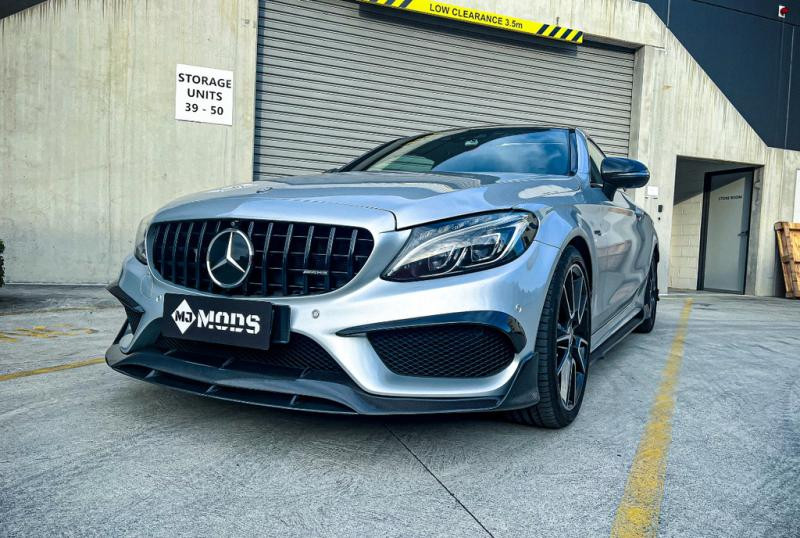 Купити Передня решітка Panamericana GT Black (для Avantgarde/AMG-Line/C43 AMG) 2014-2021, без камери для Mercedes C-сlass W205 рр