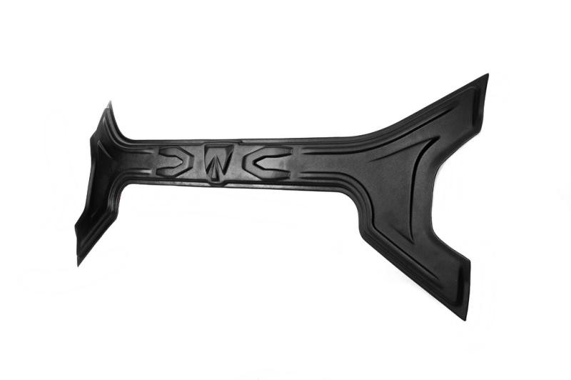 Купить Пластиковая накладка на крышку багажника для Renault Duster 2008-2017 гг