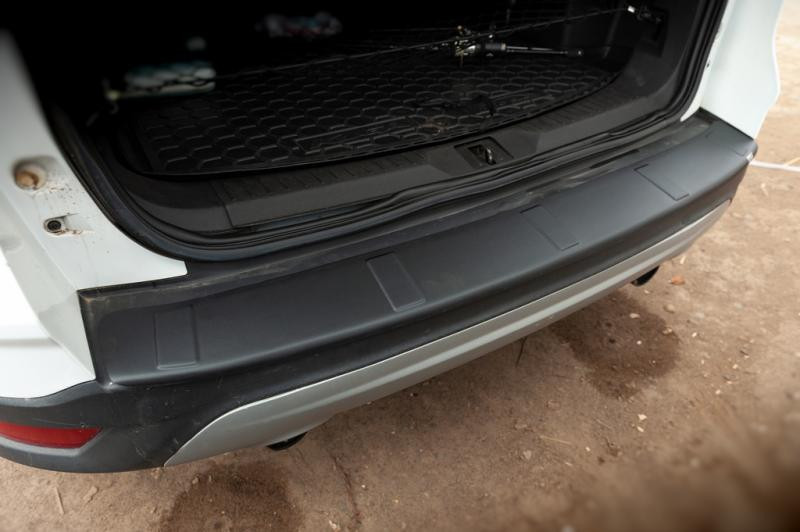 Купити Накладка на задній бампер Esa (ABS) для Ford Kuga/Escape 2013-2019 рр