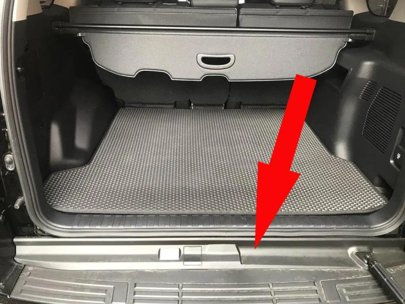 Купити Накладка заднього порогу (ABS) для Toyota Land Cruiser Prado 150
