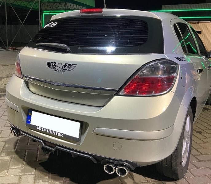 Купить Универсальный задний диффузор DPT V-7 (ABS) (черный глянец)