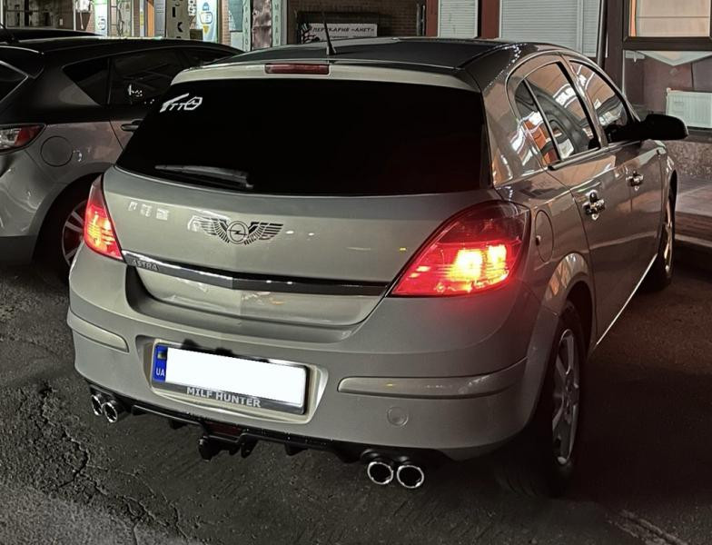 Купить Универсальный задний диффузор DPT V-7 (ABS) (черный глянец)