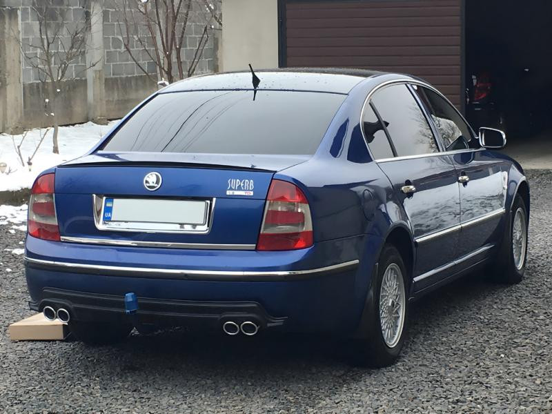 Купить Универсальный задний диффузор DPT V-9 (ABS) (черный глянец)