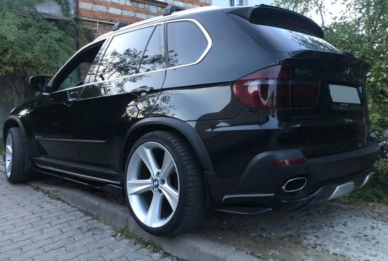 Купить Универсальная накладка на боковые пороги DPT Black (ABS) (2шт) (черный глянец)