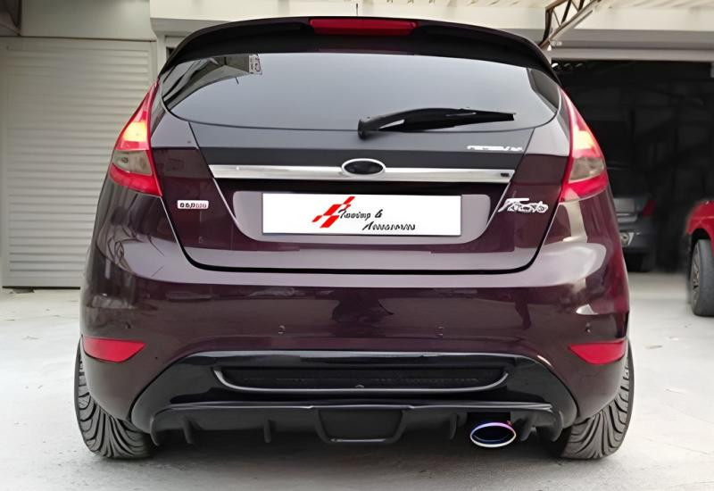 Купити Задній дифузор DPT 2008-2012, HB, чорний глянець) для Ford Fiesta рр