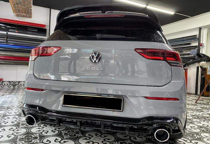 Купити Задній дифузор DPT V-2 (чорний глянець) для Volkswagen Golf 8