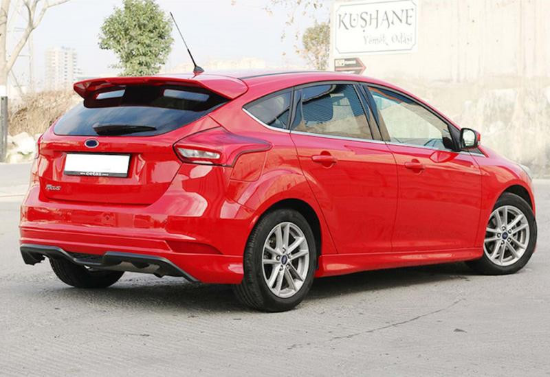 Купити Бокові пороги DPT (SD, 2015-2017, чорний глянець) для Ford Focus III рр