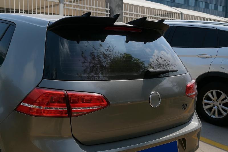 Купити Спойлер DPT V-7 (HB, чорний глянець) для Volkswagen Golf 7/E-Golf