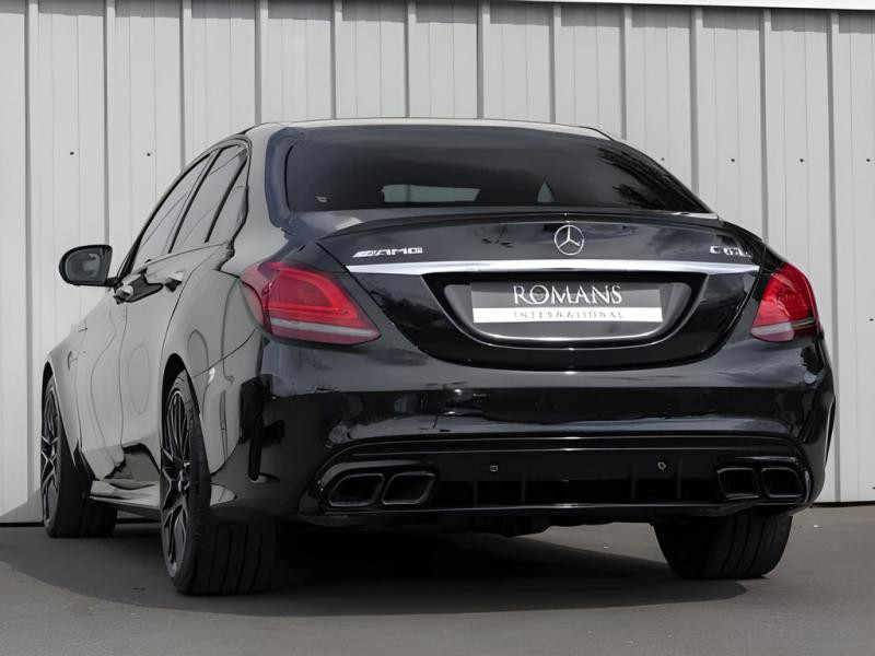 Купити Задній дифузор з насадками Black (Дизайн С63 2018-2021) для Mercedes C-сlass W205 рр