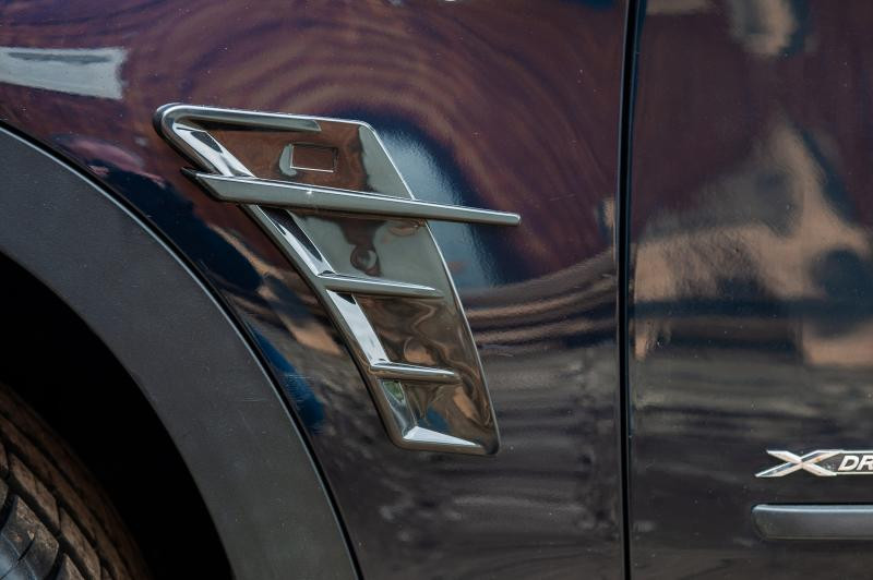 Купити Універсальні вентиляційні накладки на крила тип-F (імітація, 2 шт)