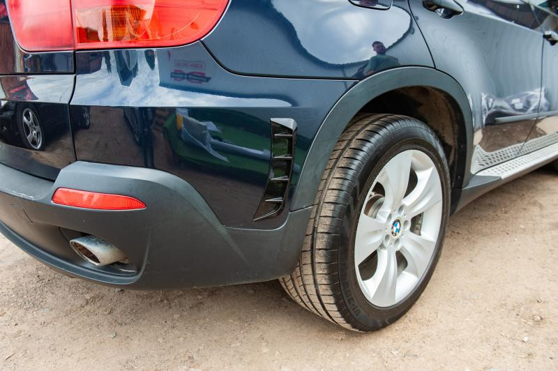 Купить Универсальные вентиляционные накладки на крылья тип-G (имитация, 2 шт)