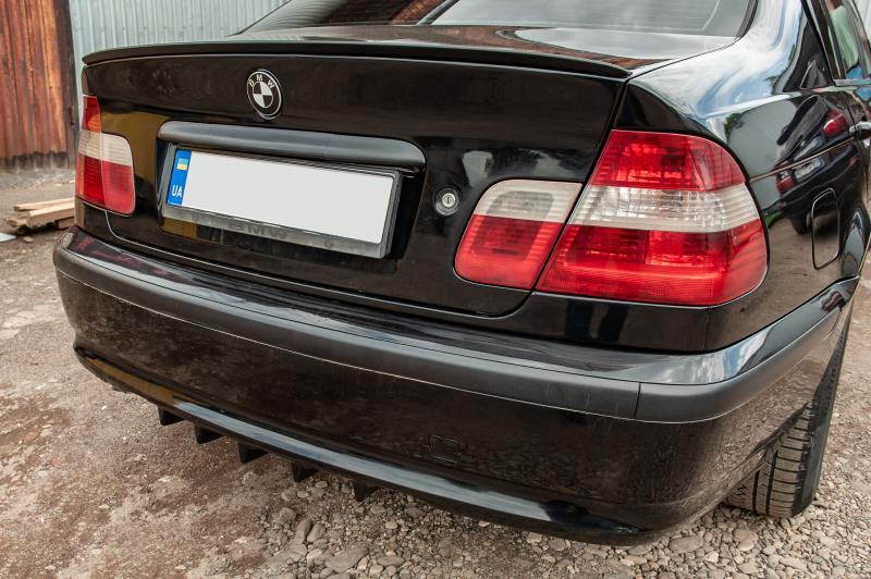 Купить Универсальный задний диффузор тип-E (черный глянец, ABS-пластик)