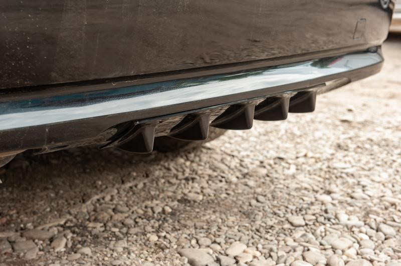 Купить Универсальный задний диффузор тип-E (черный глянец, ABS-пластик)