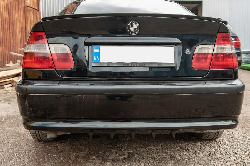 Купить Универсальный задний диффузор тип-E (черный глянец, ABS-пластик)