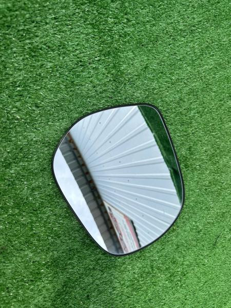 Купить Вкладыш зеркала (с подогревом, 1 шт) Левый для Toyota Land Cruiser 200