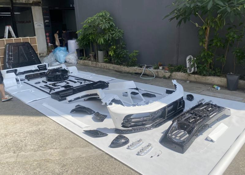 Купити Комплект рестайлінгу на W465 2025 MNSR Carbon для Mercedes G сlass W463 2018-2024 рр