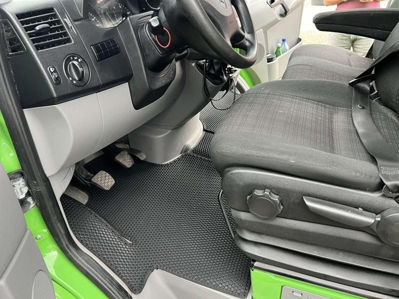 Купить Резиновые коврики Carsuit V1 (Черные) для Volkswagen Crafter 2006-2016 гг