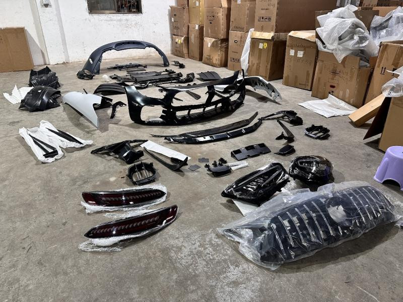 Купити Комплект обвісів GTR Pro Wide Carbon для Mercedes AMG GT C190/R190