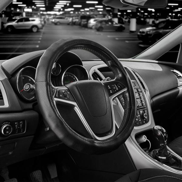 Купити Чохол на кермо Carlife 37-39см, екошкіра, чорний, один шов, перфорований SW143M