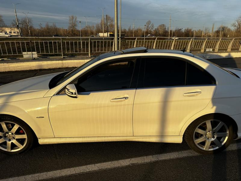 Купити Комплект обвісів С63 AMG для Mercedes C-class W204 2007-2015 рр