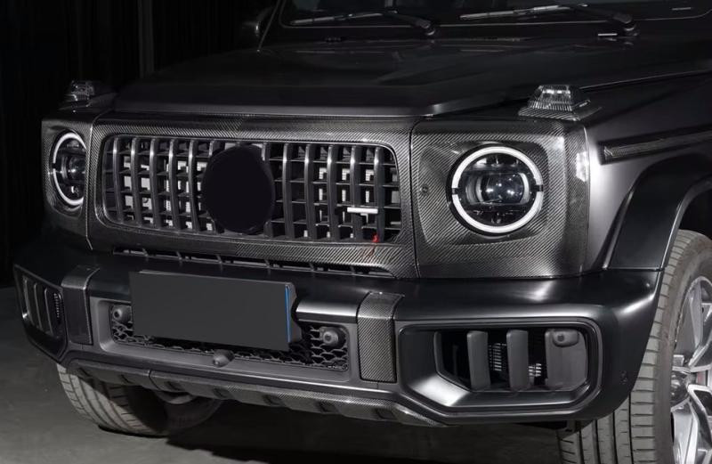 Купити Рамка решітка радіатора Carbon V-2 для Mercedes G сlass W465 2025- рр