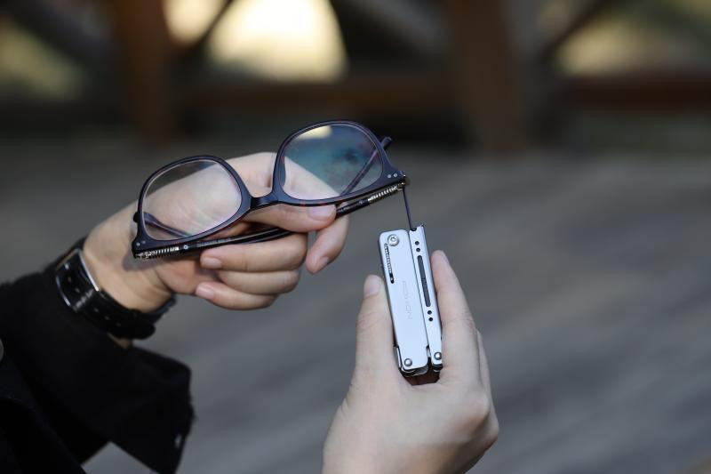 Купити Міні мультитул Roxon M3 зі змінними бітами, сірий