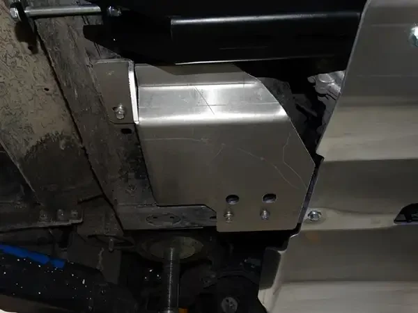 Купити Захист бака AdBlue Toyota Hilux 16-19 Fabryka 4х4