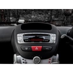 Купити Мультимедійна система Gazer T6009-AB10 до Peugeot 107 2005-2014