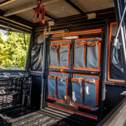 Купити Кунг-кемпер Alu-Cab 6.5FT для Toyota Tundra 2007-2021 чорний