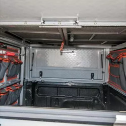 Купити Кунг-кемпер Alu-Cab для Toyota Land Cruiser 79 черный