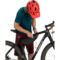 Buy Bag into Osprey Escapist Wedge Bag