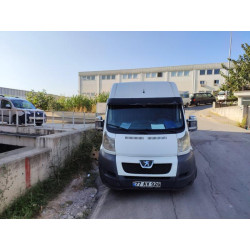 Купити Козирьок на лобове скло (чорний глянець, 5мм) для Opel Movano 2021- рр