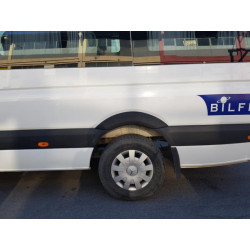 Купити Накладки на арки широкі (4 шт, чорні) для Volkswagen Crafter 2006-2016 рр