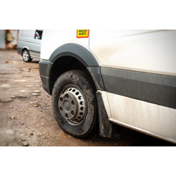 Купити Накладки на арки широкі (4 шт, чорні) для Volkswagen Crafter 2006-2016 рр