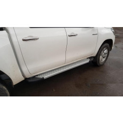 Купить Боковые пороги Allmond Grey (2 шт., алюминий) для Toyota Hilux 2015- гг
