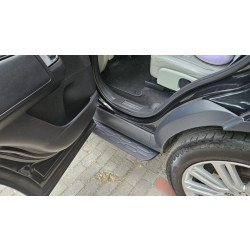 Купити Бокові пороги (2 шт) для Land Rover Discovery V