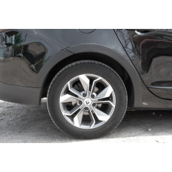 Купити Накладки на арки (8 шт, чорні) SW, метал для Renault Megane III 2009-2016 рр