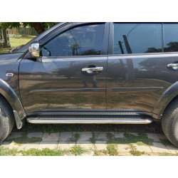 Купить Боковые пороги Maydos V2 (2 шт., алюминий -2025 нерж) для Mitsubishi Pajero Sport 2008-2015 гг