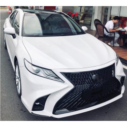 Купити Комплект обвісів Lexus LS style для Toyota Camry 2017-2023 рр