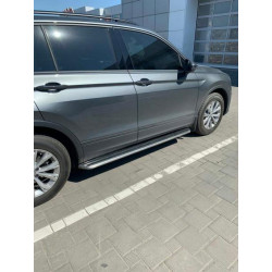 Купити Бокові пороги ОЕМ для звичайного (2 шт., алюм) для Volkswagen Tiguan 2016-2023 рр