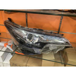 Купити Передня оптика (2 шт) для Toyota Fortuner 2015- рр