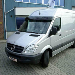 Купити Козирок на лобове скло на рамі V2 (чорний глянець, 5мм) для Volkswagen Crafter 2006-2016 рр
