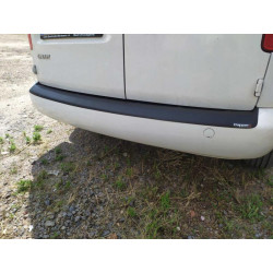Купити Накладка на задній бампер (ABS) для Volkswagen Caddy 2010-2015 рр