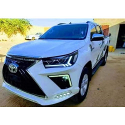 Купить Передний бампер Lexus-design V2 для Toyota Hilux 2015- гг